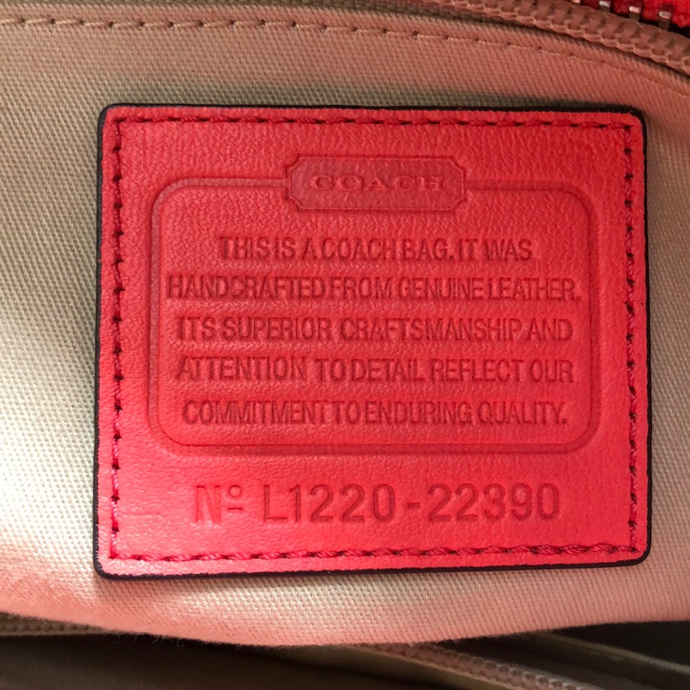 Authentic coach purse - Picture 4 of 4